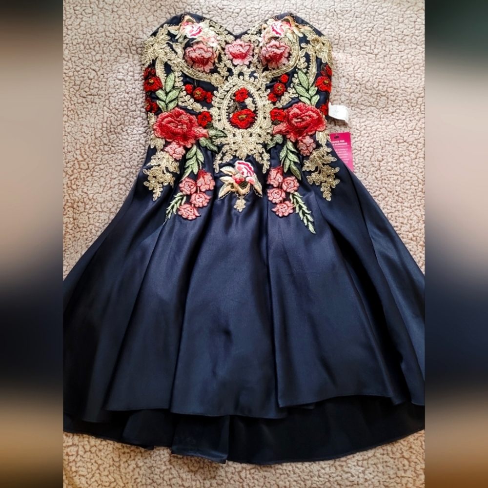 Embroidered Floral Blondie Nights Special Occasion Dress with Corset Back